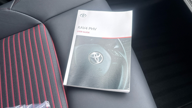 Toyota RAV4 2.5 PHEV Dynamic 5dr CVT Estate